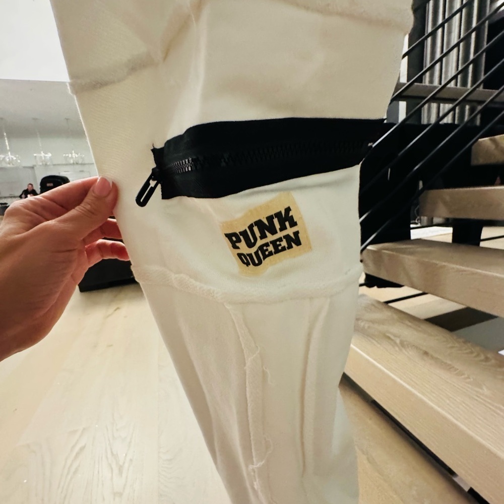 Women's White Tracksuit - Picture 4 of 10